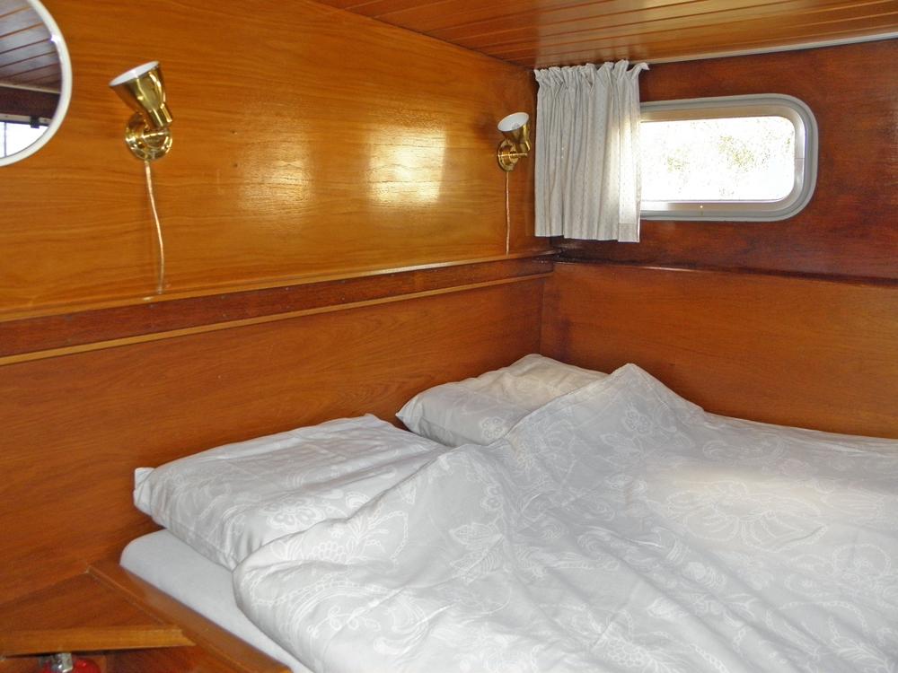 Aft cabin, Accommodation